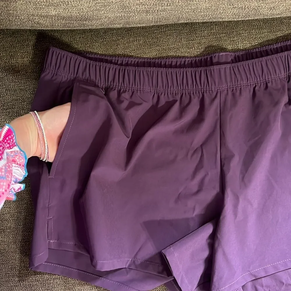 New The North Face Women’s Wander Shorts - Size 3X/Regular
